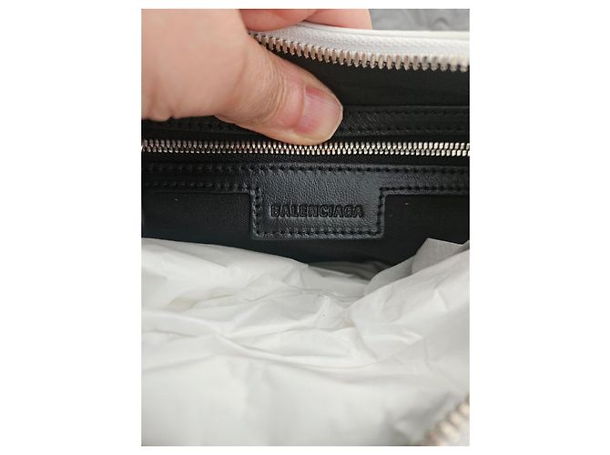 Balenciaga Le Cagole Borsa a Tracolla - Pelle Bianca - vista 9