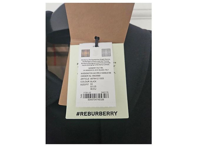 Burberry The Kensington Gabardina de algodón negra - vista 12