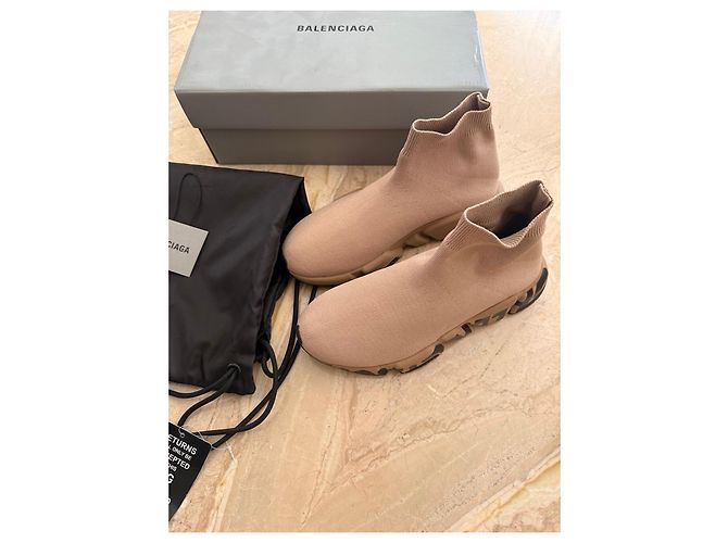 Balenciaga Speed Graffiti Sneakers - vista 3