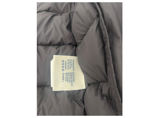 Plumífero Moncler negro con cuello rojo - vista 13