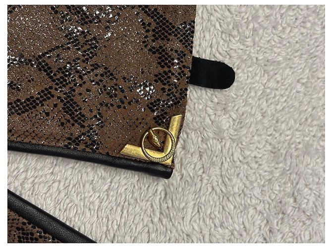 Just Cavalli Crocodile print leather gloves - view 4