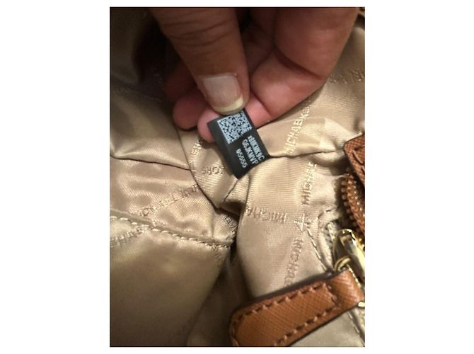 el icónico Michael Kors Jet Set Travel Large Chain Shoulder Tote - vista 5