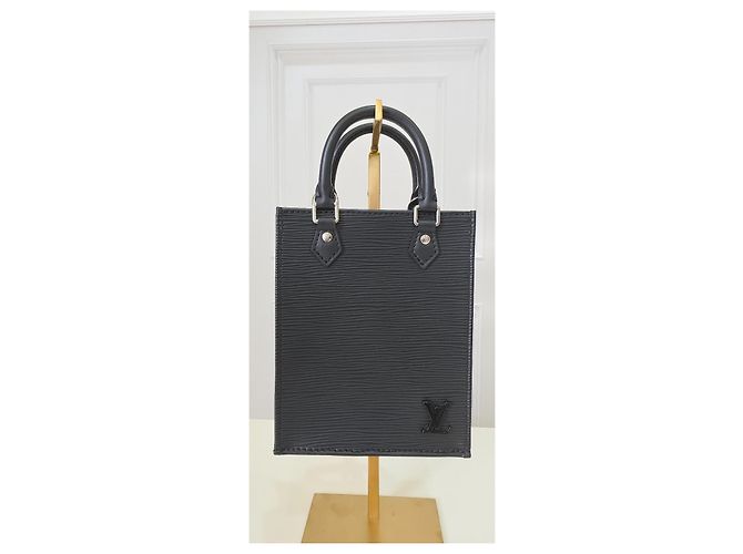 Borsa Louis Vuitton Epi Pochette Metis - vista 10
