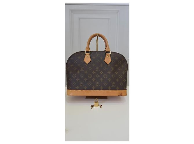 Borsa Louis Vuitton Alma Monogram - vista 15