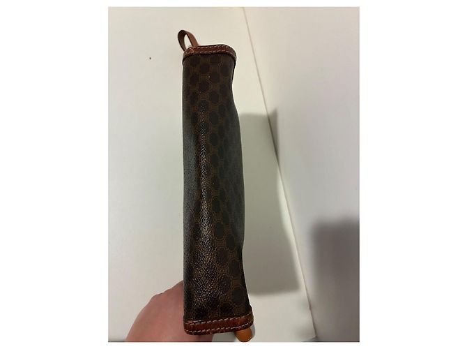 Bolsa de mão em couro marrom Céline Macadam - vista 14