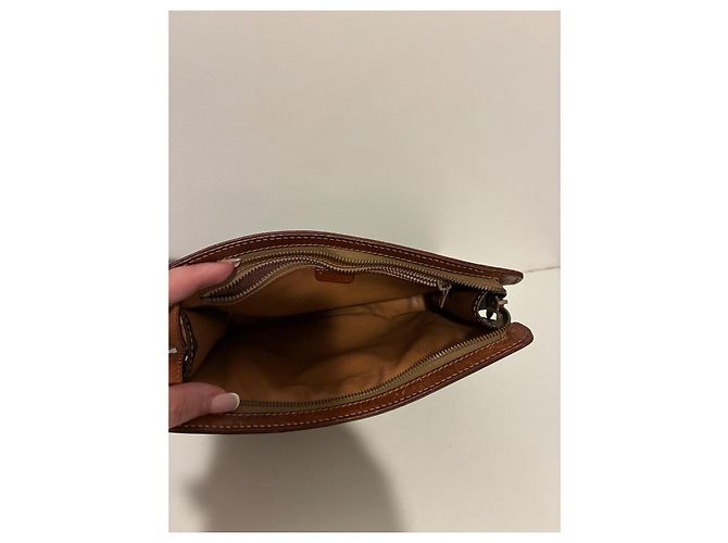 Bolsa de mão em couro marrom Céline Macadam - vista 16