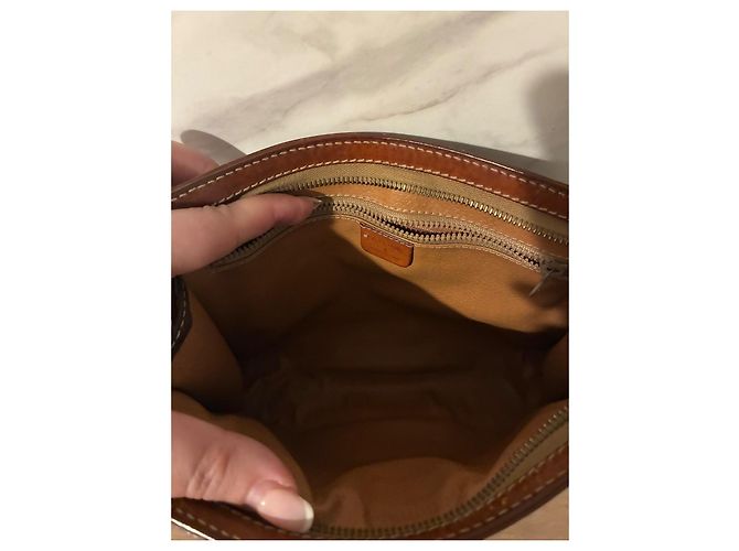 Bolsa de mão em couro marrom Céline Macadam - vista 19