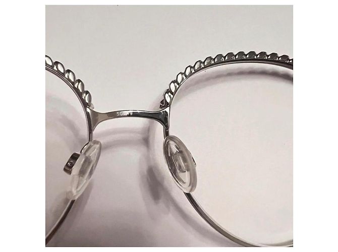 Gafas graduadas redondas de Chanel con detalle de cadena - vista 12