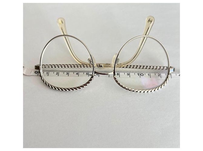 Gafas graduadas redondas de Chanel con detalle de cadena - vista 14