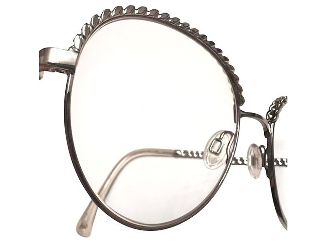 Gafas graduadas redondas de Chanel con detalle de cadena - vista 16