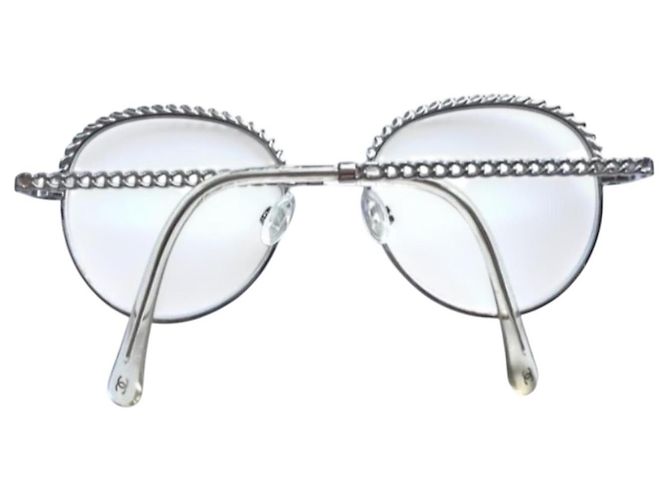 Gafas graduadas redondas de Chanel con detalle de cadena - vista 2