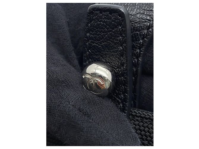 Chanel Paris Biarritz Tote aus beschichtetem Canvas, gesteppt, Schwarz, Small - Ansicht 10