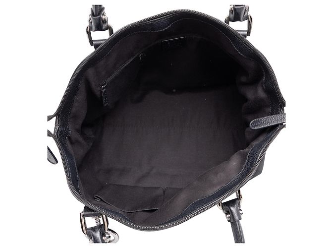 Bolso Gucci Black Medium GG Canvas Charm Dome Satchel - vista 4