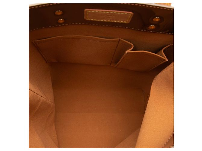 Louis Vuitton Brown Monogram Vernis Reade MM - vista 4