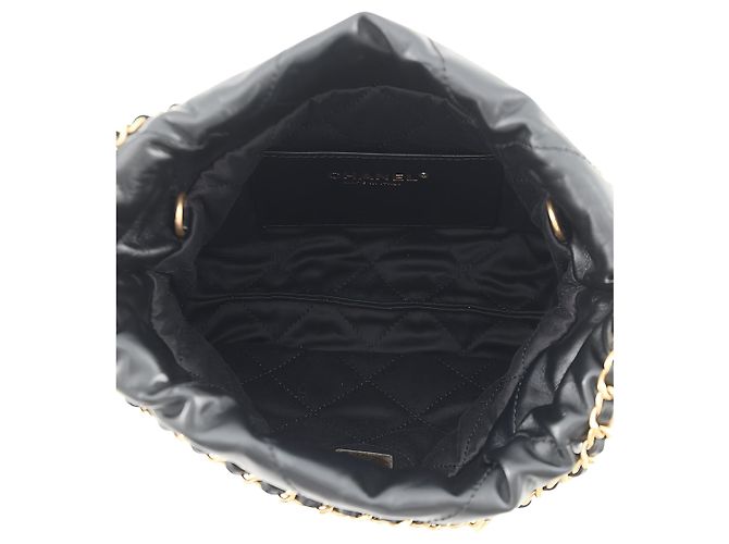 Borsa Chanel 22 Mini in vitello lucido nero - vista 4