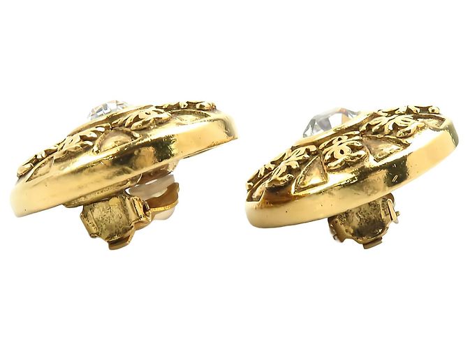 Orecchini a clip rotondi in cristallo placcati oro Chanel Gold CC - vista 3