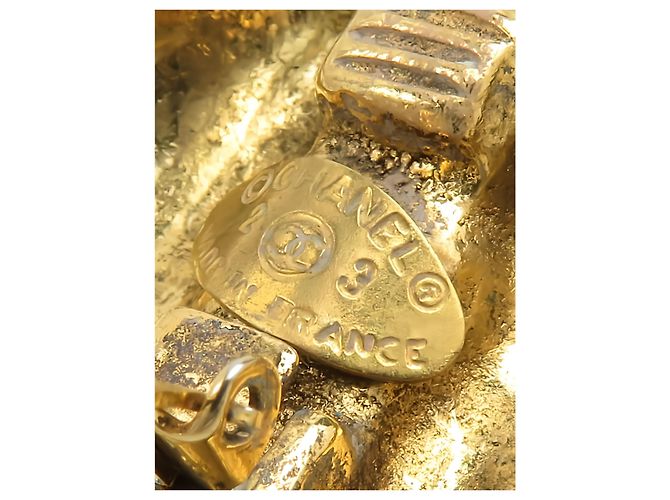 Orecchini a clip rotondi in cristallo placcati oro Chanel Gold CC - vista 5
