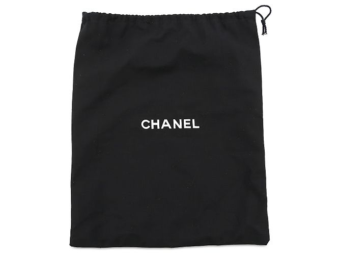 Chanel Small CC Quilted Camera Bag aus schwarzem Lammleder - Ansicht 6