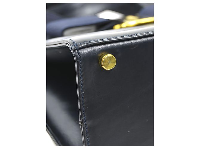 Salvatore Ferragamo Ferragamo Vara Bow Satchel aus schwarzem Leder - Ansicht 15