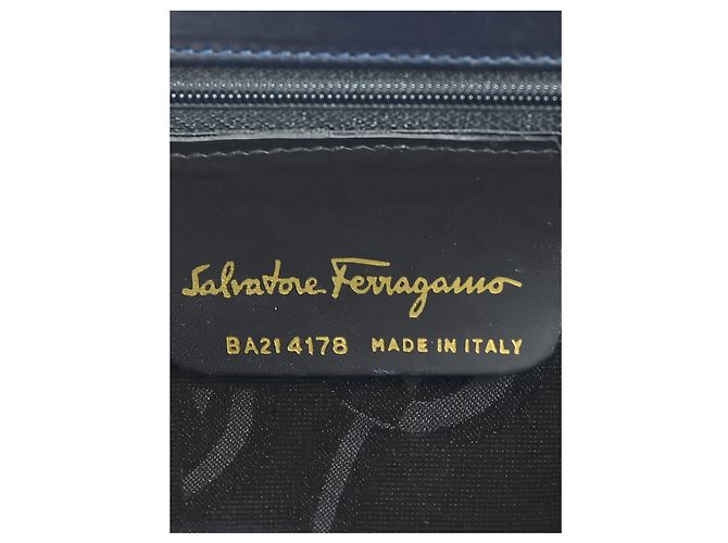 Salvatore Ferragamo Ferragamo Vara Bow Satchel aus schwarzem Leder - Ansicht 5