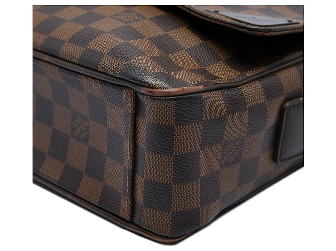 Louis Vuitton Brown Damier Ebene Shelton MM - vista 6
