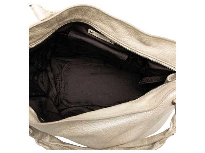 Céline Celine Bittersweet Hobo in pelle di vitello grana metallizzata bianca - vista 4