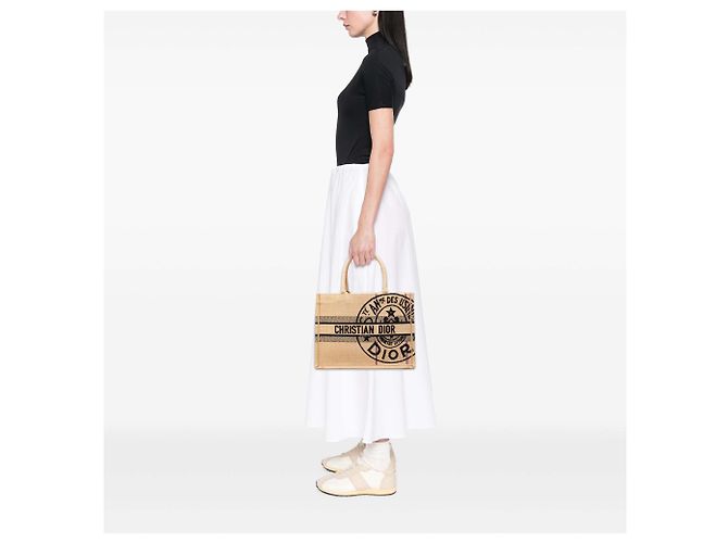 Dior Book Tote Medium de yute bordado Beige - vista 6