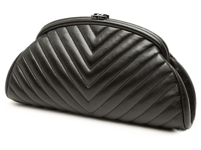 Clutch Chanel Timeless Kisslock in pelle d'agnello nera chevron Nero - vista 2