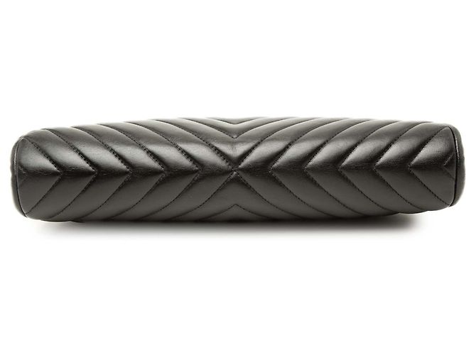 Clutch Chanel Timeless Kisslock in pelle d'agnello nera chevron Nero - vista 3