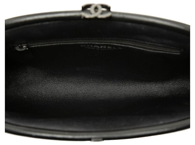 Clutch Chanel Timeless Kisslock in pelle d'agnello nera chevron Nero - vista 4