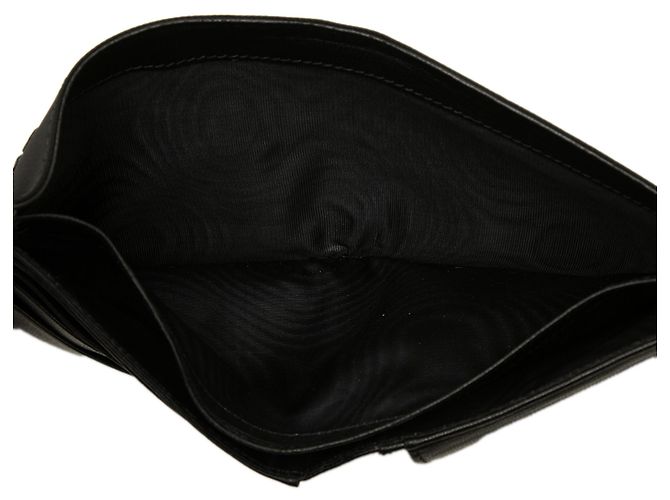 Cartera bifold Prada de Tessuto patchwork negro con calavera perforada - vista 5