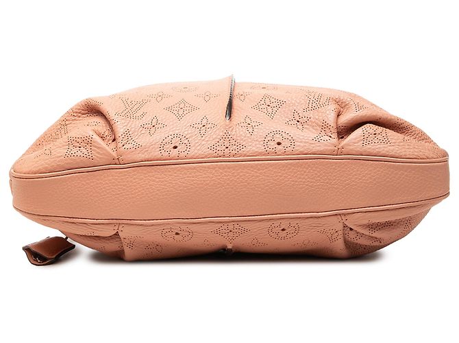 Louis Vuitton Pink Monogram Mahina Selene PM - vista 3
