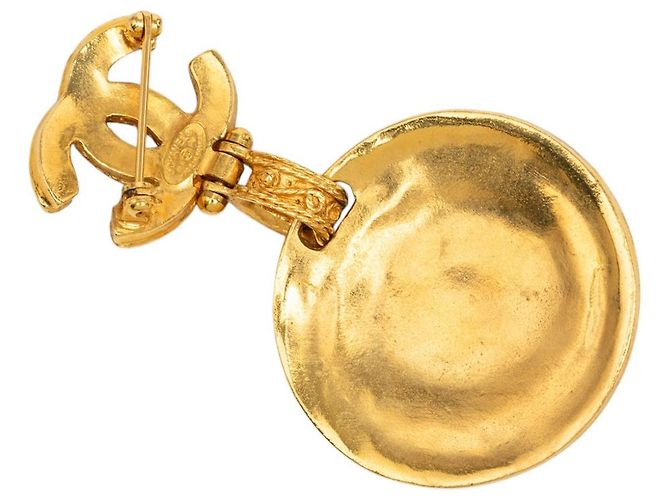 Spilla a medaglione Chanel Gold CC placcata oro con perle finte D'oro - vista 2