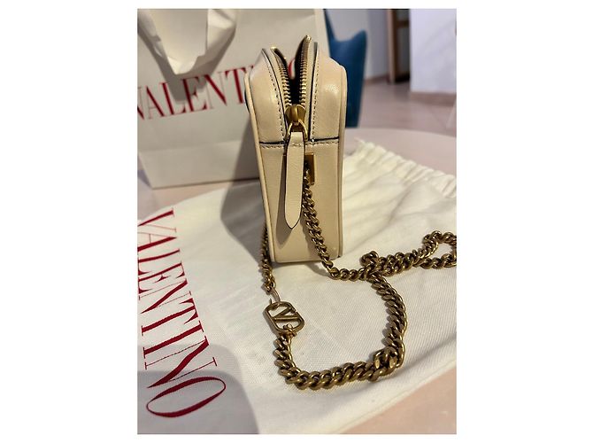 Valentino Garavani Viva Superstar VLOGO Leather Shoulder Bag - vista 3