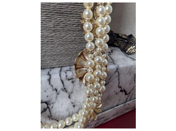 Collier Chanel multi-rangs en perles et fleurs émaillées Blanc Multicolore - vue 10