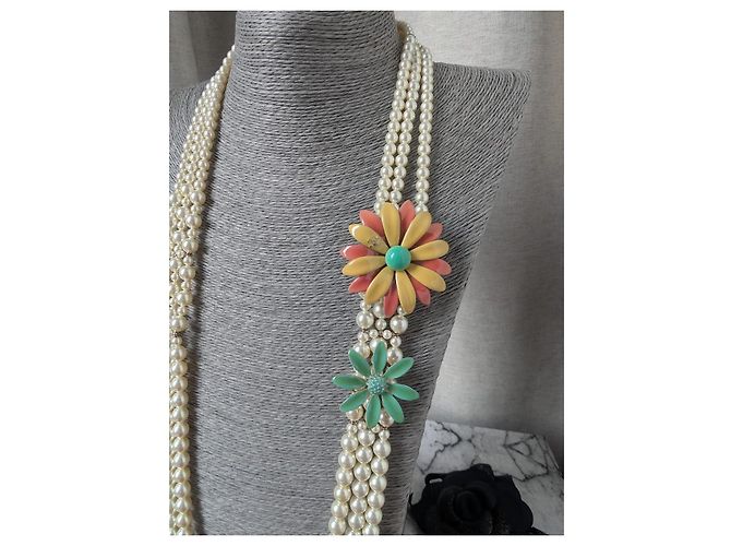Collier Chanel multi-rangs en perles et fleurs émaillées Blanc Multicolore - vue 11