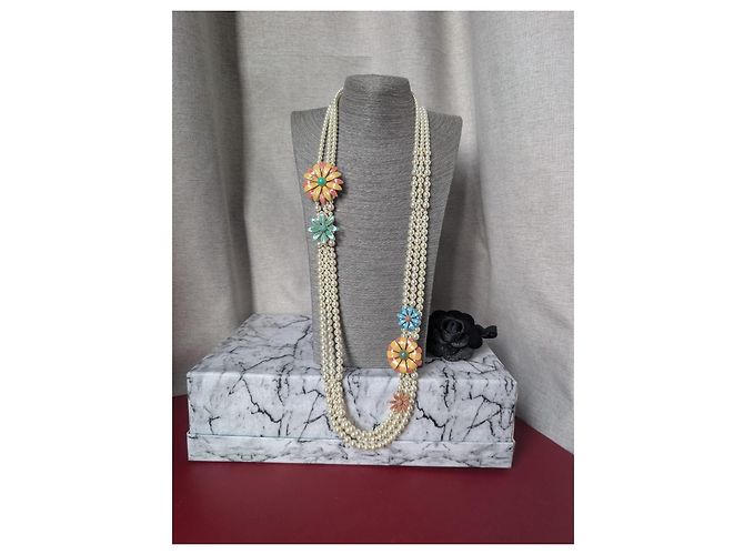 Collier Chanel multi-rangs en perles et fleurs émaillées Blanc Multicolore - vue 6