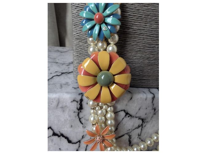 Collier Chanel multi-rangs en perles et fleurs émaillées Blanc Multicolore - vue 9