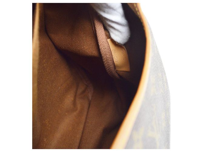 Louis Vuitton Saumur Monogram Canvas 35 - Ansicht 4