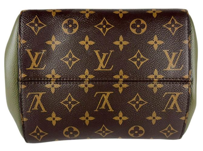 Bolso Louis Vuitton Fold Tote PM - vista 4