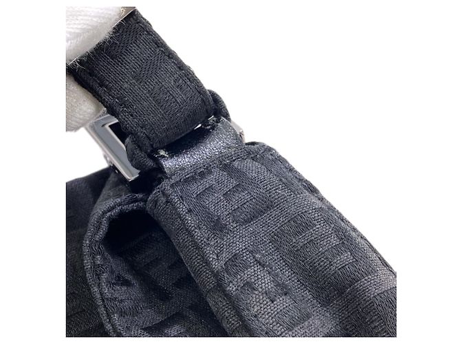 Fendi One-Shoulder Zucchino Schultertasche - Ansicht 9