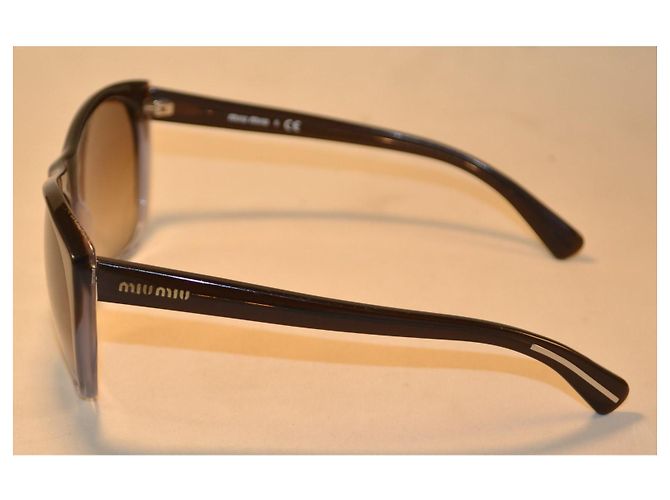 Occhiali da sole sfumati Miu Miu SMU02L - vista 3