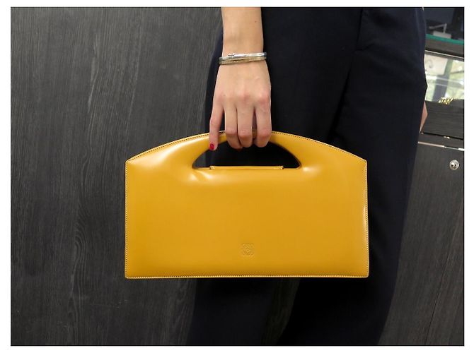 NUOVA BORSA A MANO LOEWE POCHETTE MANICO IN PELLE GIALLO SENAPE CLUTCH BAG - vista 14
