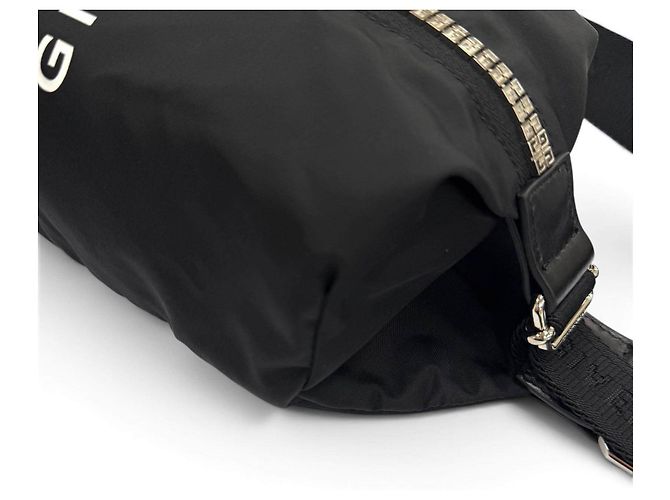 Givenchy Gürteltasche aus Nylon mit 4G-Logo - Ansicht 6