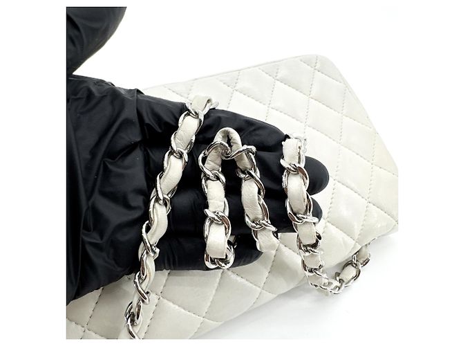 Bolsa Chanel Classic Single Flap em pele de cordeiro acolchoada Mini - vista 7