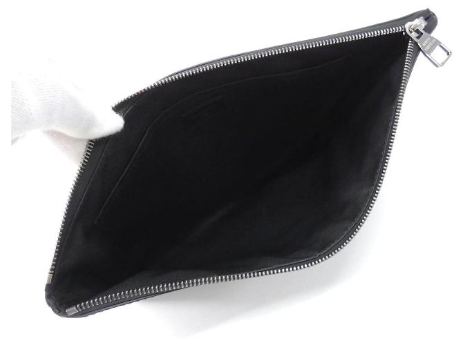Louis Vuitton Pochette Discovery Monogram Eclipse Pouch - vista 4