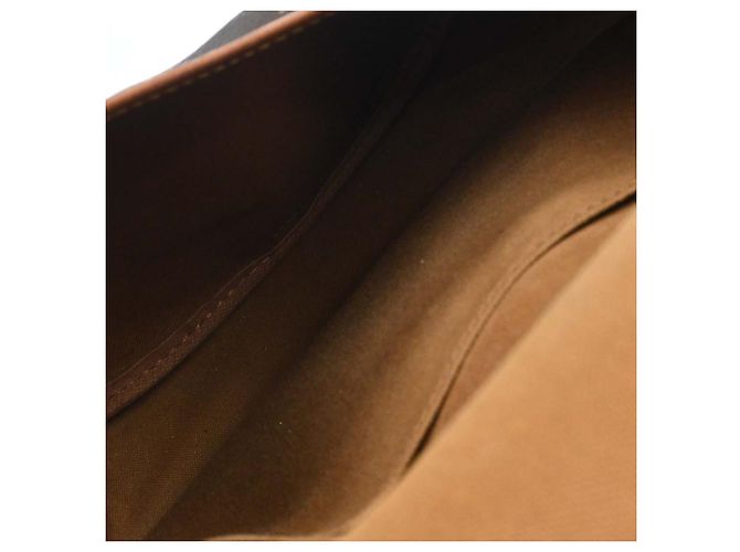 Louis Vuitton Saumur Monogram Canvas 30 - vue 3