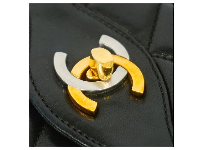 Bolsa de Ombro Chanel Matelassé Preta - vista 10