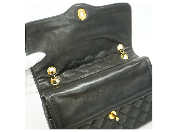 Bolsa de Ombro Chanel Matelassé Preta - vista 12