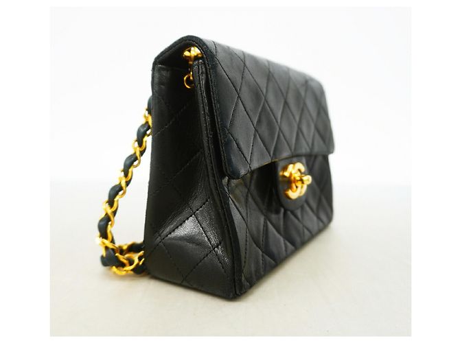 Bolsa de Ombro Mini Matelassé com Corrente Chanel - vista 2